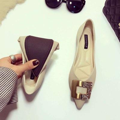 Ins одинарная обувь для девочки 2025 весна новая корейская версия сказочный стиль металлическая пряжка острый носок обувь на толстой подошве мягкая подошва обувь Doudou