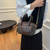 Retro Niche Handbag Women's 2025 New Simple Commuter Small Square Bag Versatile Simple Messenger Bag