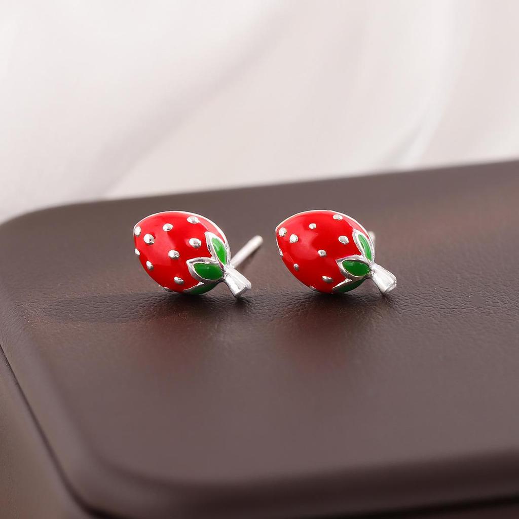 Милые серьги-пусеты в корейском стиле с клубничкой и капельным маслом для женщин