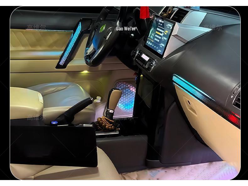 Динамичная атмосфера интерьера Toyota Prado для тюнинга