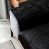 Зимний черный кожаный пылезащитный диванный коврик, легкий роскошный стильный бытовой противоскользящий чехол, сезонный современный минималистичный короткий плюшевый чехол для дивана