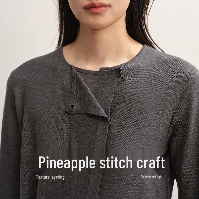 LESS 2025 Fall Round Neck Pullover Knit Sweater