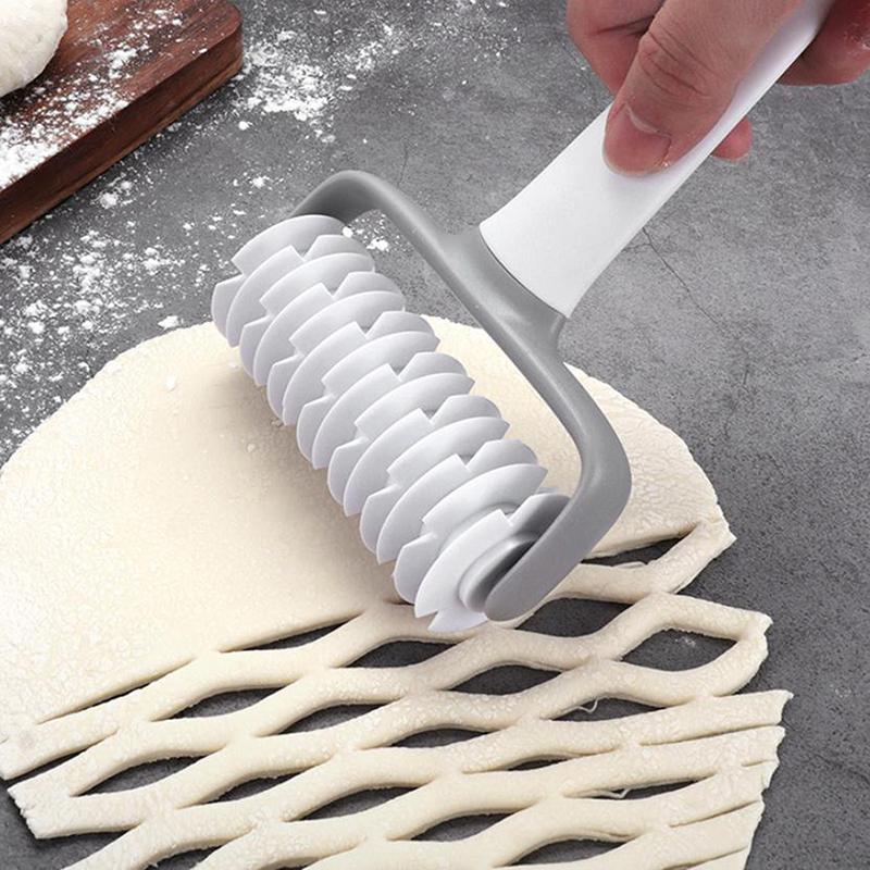 Turning Smooth Baking Tool Cookie Cake Net Dough Roller Cutter Pizza Dough Roller Cutter For Restaurant