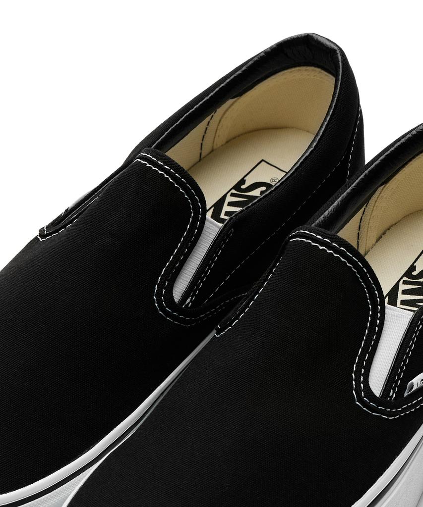 Vans Classic Slip-On Stackform - (холст) черный:True White / Vn0A7Q5Rbmx1