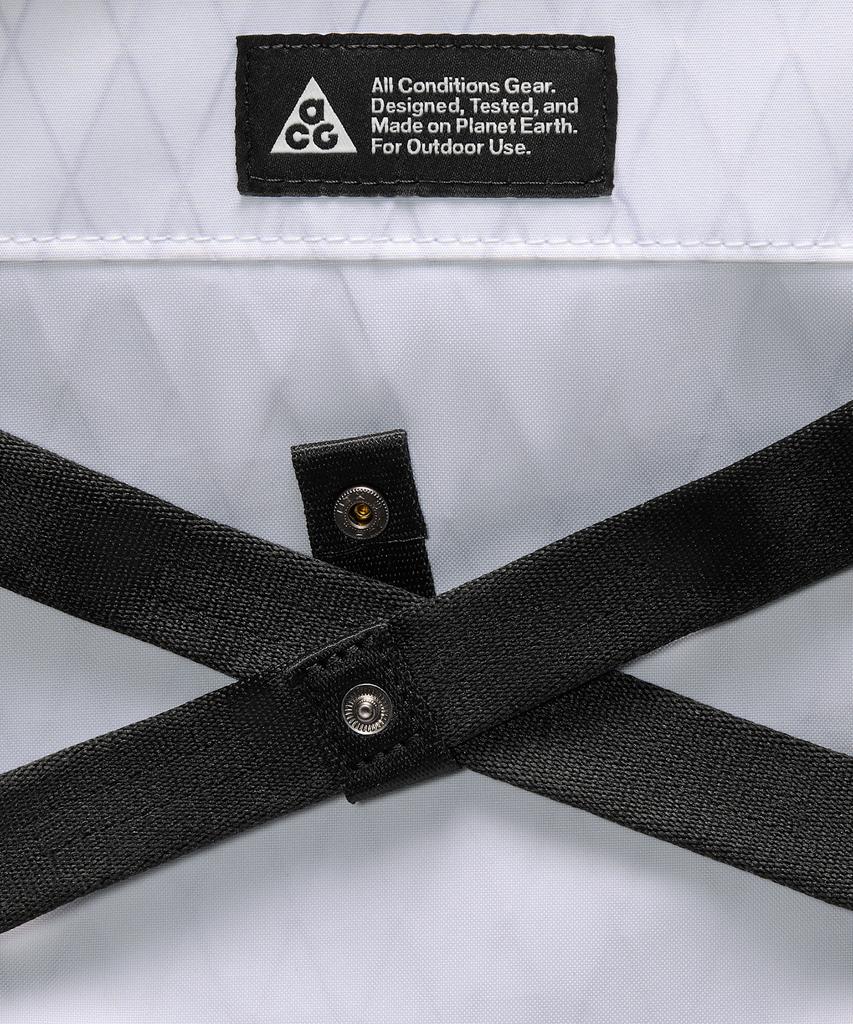 Nike Acg Gear Tote Bag (Large, 55L) - White:Black / Im2516-100