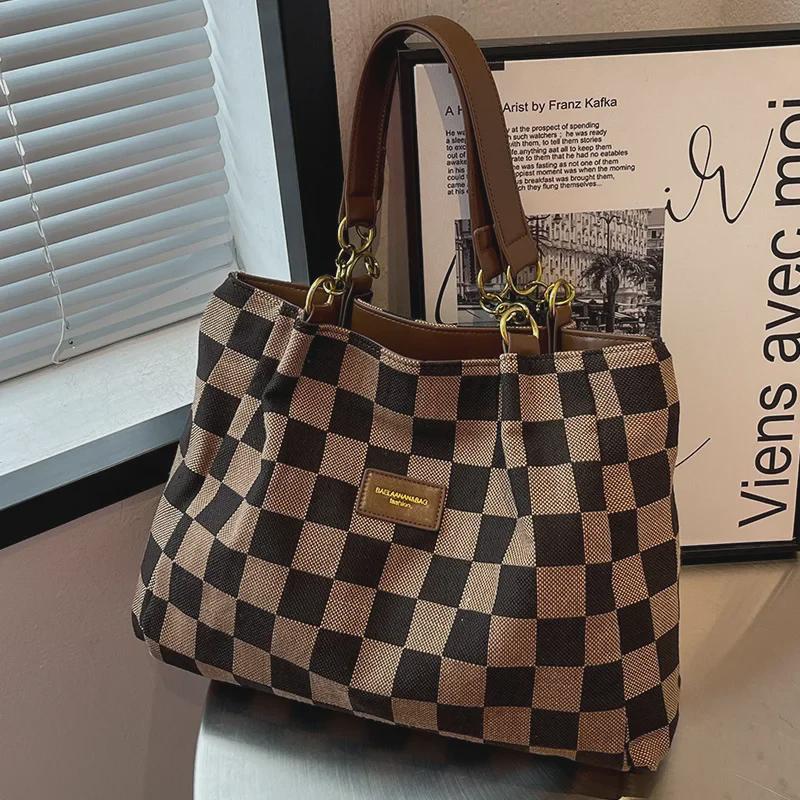 Женская сумка-тоут с леопардовым принтом большой вместимости - модная сумка через плечо с шахматным узором 2023 года