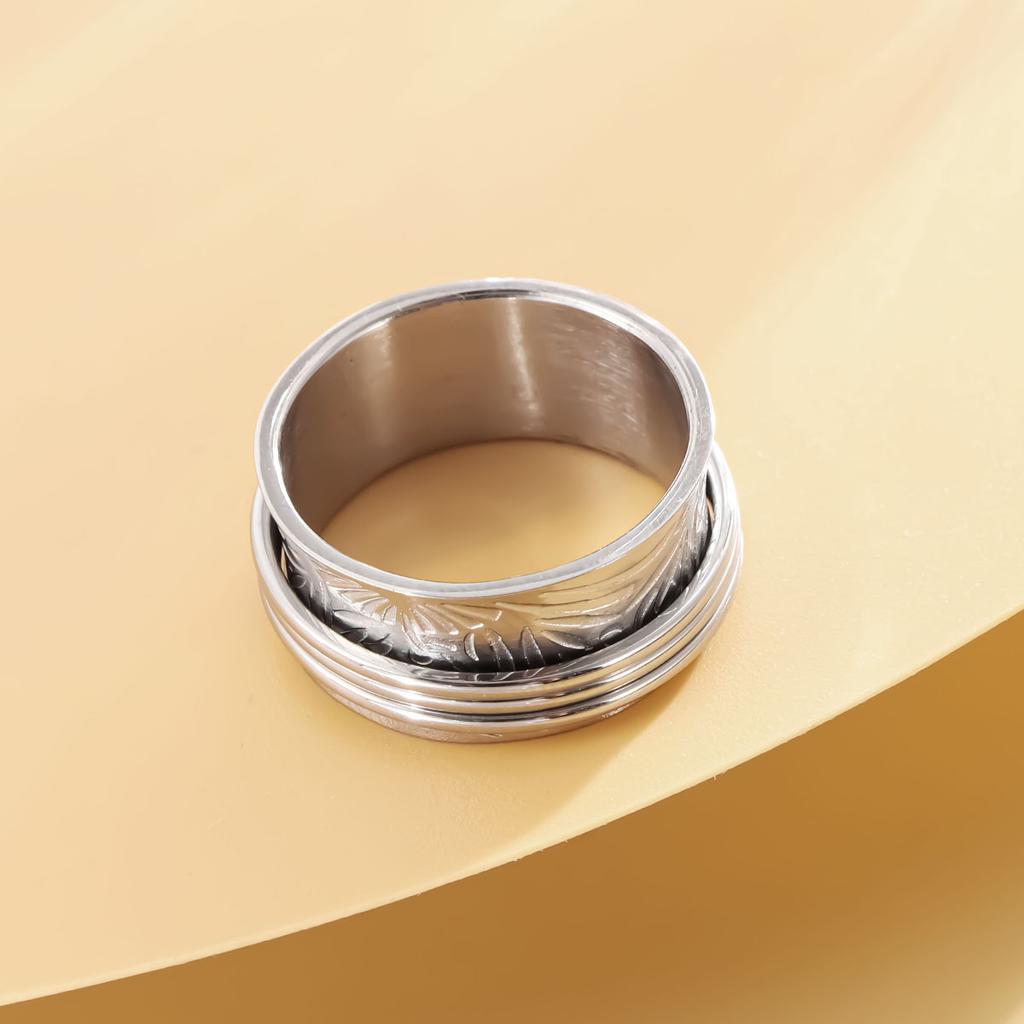 New European and American Retro Engraved Butterfly Ring Titanium Steel Rotating Decompression Ring
