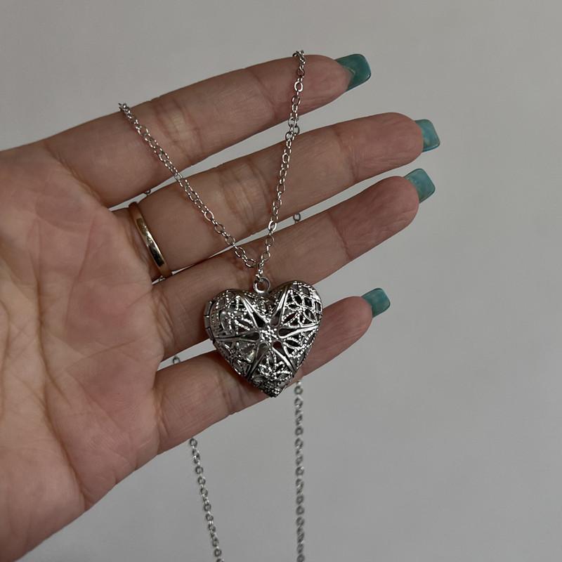 Heart Photo Frame Pendant Necklace Love Heart Charms Floating Locket Necklaces Women Men Fashion Memorial Jewelry