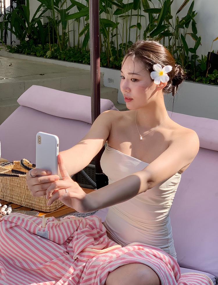 Вдохновленный корейским стилем однотонный комплект бикини и накидка: Шикарный, Стройнящий и Стильный Купальник для Женщин