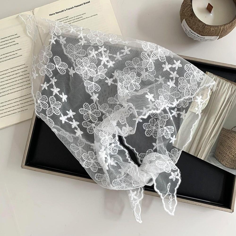 White Lace Hair Scarf Retro Triangle Scarf Sweet Headscarf Summer Wear