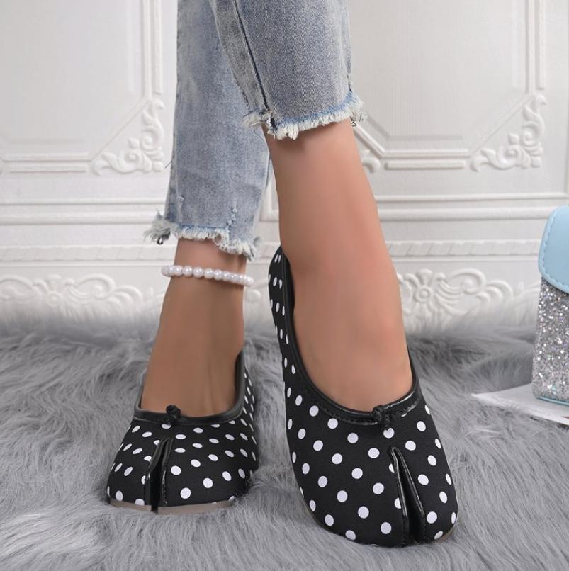 Женские летние и весенние туфли на плоской подошве Шлепанцы с носком-поросенком Обувь для ленивых Лошадиный копыто Резиновый верх Однотонные туфли Осенние балетки Обувь