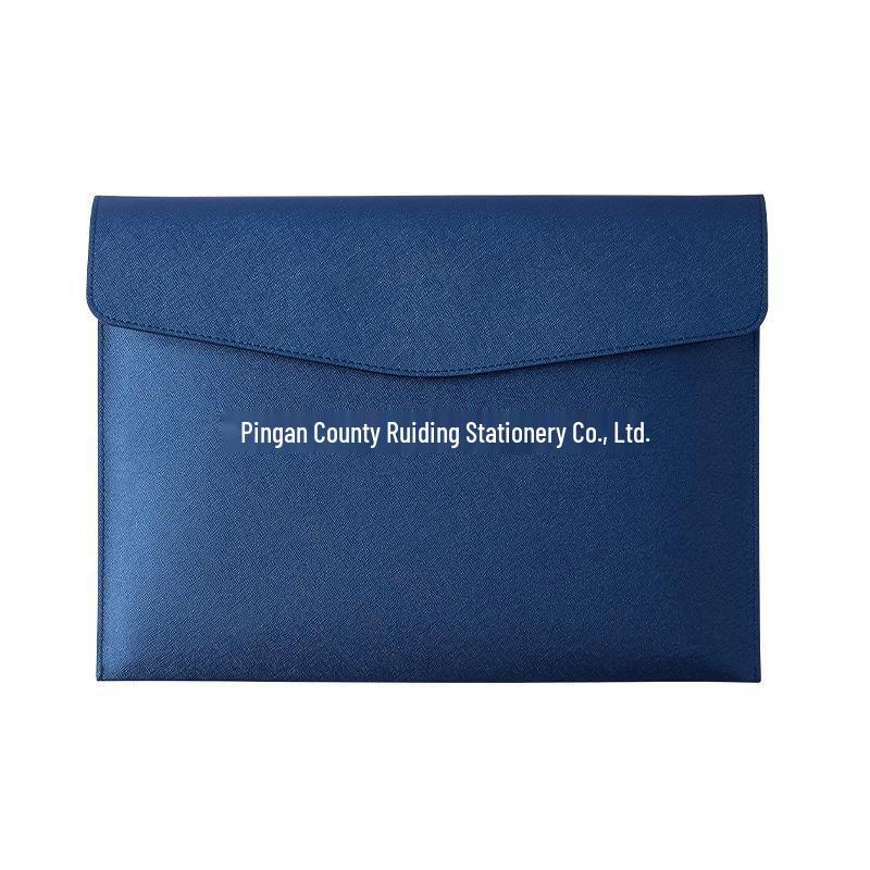 Кожаная папка для документов формата А4: Решение для хранения договоров и протоколов совещаний в бизнес-офисе