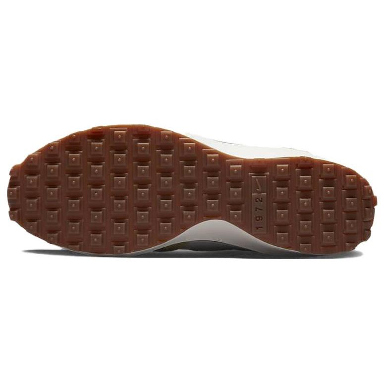Новые женские кроссовки Nike Waffle Debut Vintage 'Light Bone Sail' DX2931-001