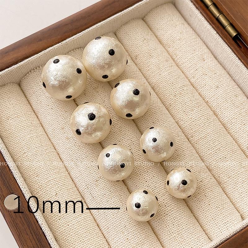 2024 Высококачественные серьги-пусеты с жемчугом: Французский стиль легкой роскоши для женщин