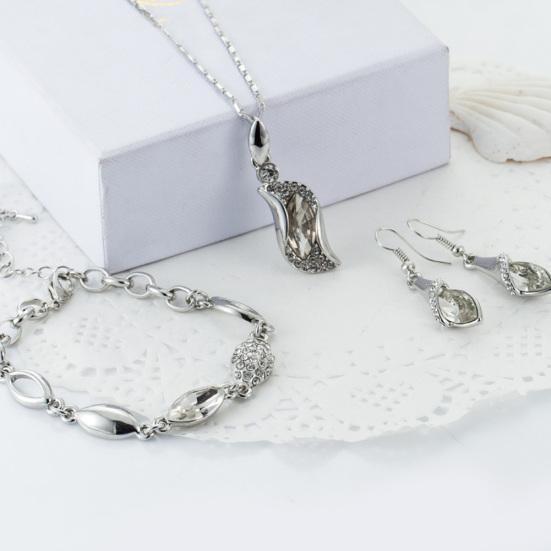 Женщины Rhinestone Геометрический кулон Ожерелье Браслет Крюк Серьги Комплект ювелирных изделий