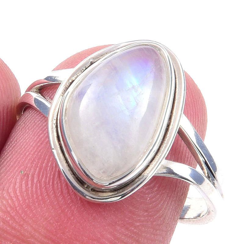 Natural Rainbow Moonstone Gemstone Handmade 925 Solid Silver Ring Size 8 B9B34