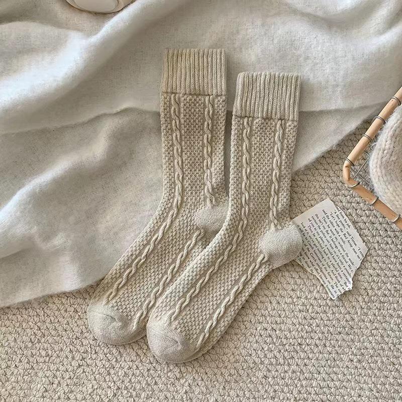 Осенние и зимние шерстяные женские носки Twist Retro Simple Solid Color Mid-tube Socks Серые толстые теплые женские носки