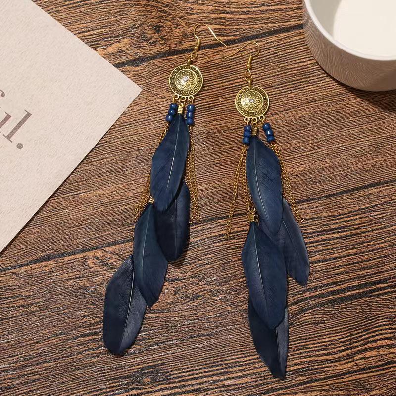 Серьги-кисточки в стиле «Богема» в виде перьев — стиль Юньнань, эффектный аксессуар для фотосъемки в путешествии.