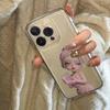 Девушка с индивидуальностью наносит чехол для мобильного телефона iphone17promax apple 16/14pro Guochao 13/12/15/11x