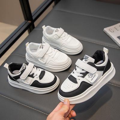 2025 весна и осень новая детская обувь на доске для девочек спортивная обувь на мягкой подошве для мальчиков нескользящая обувь для бега белая обувь повседневная обувь