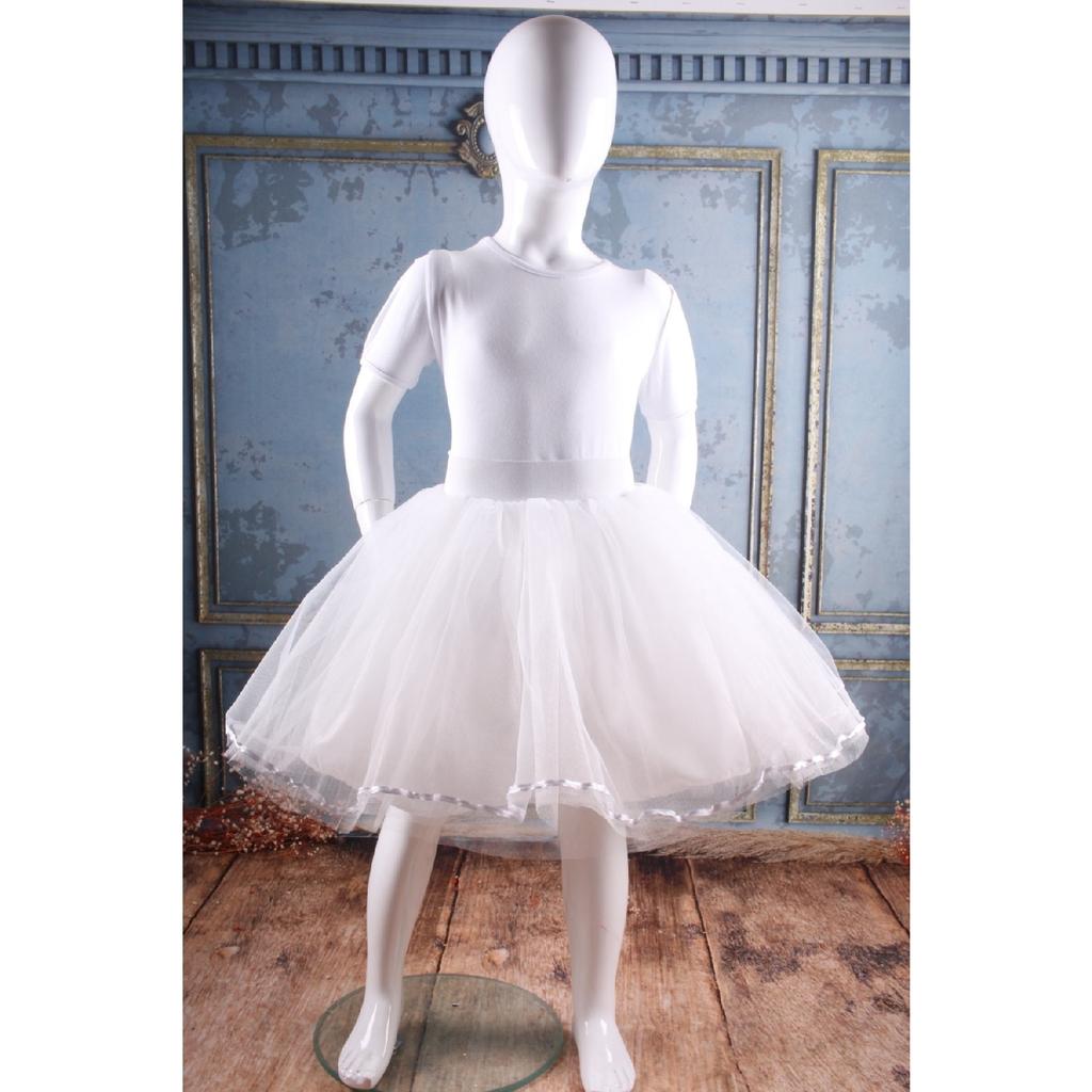 Кринолин-выступление девушки-пачки с белой лентой 23 апреля