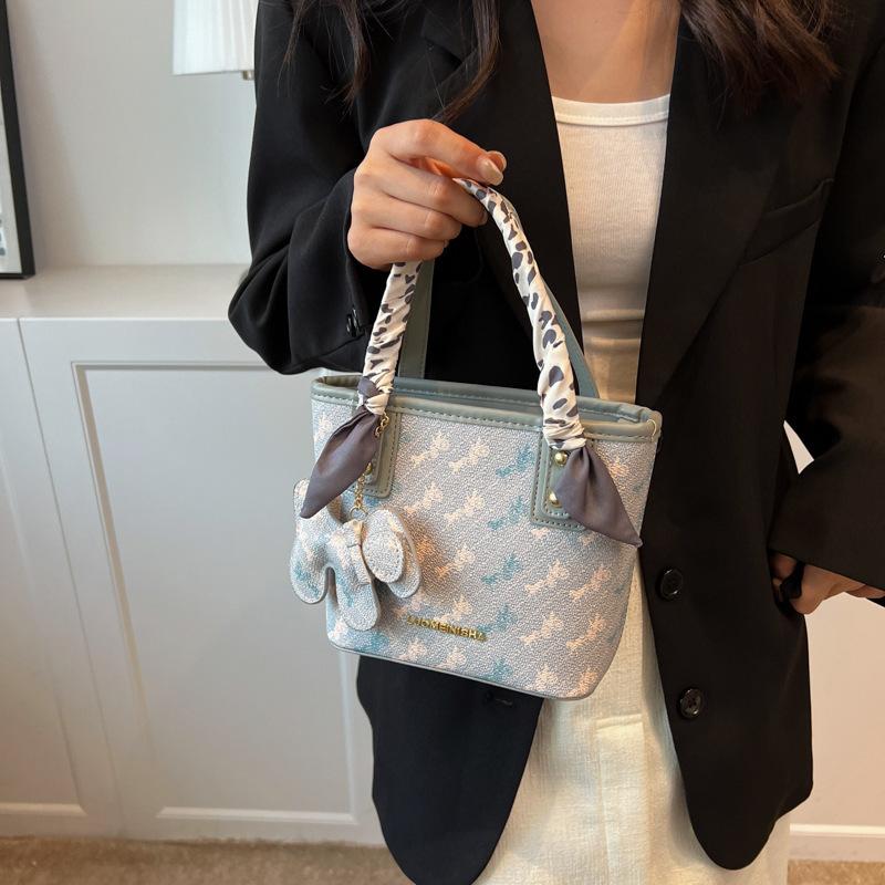 Niche Women's Bag 2025 New Summer Fashion Women's Small Bag High-end Messenger Bag Portable Bucket Bag