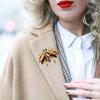 Женская брошь в форме пчелы с отделкой стразами, противоскользящая сумка через плечо для костюма, пальто, воротника, шляпы, шарфа, булавка для одежды, для вечеринки, выпускного бала, невесты