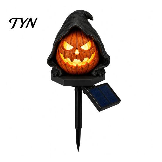 Decorative Lawn Lamps Solar Halloween Pumpkin Garden Stake Light, Waterproof Resin LED Auto on Off Light Lantern, Spooky Yard Lighting for