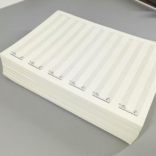 Тетрадь для начинающих пианистов, формат А4, 50 односторонних листов, музыкальный образовательный материал для самостоятельного изучения, со страницами нотного стана и пи