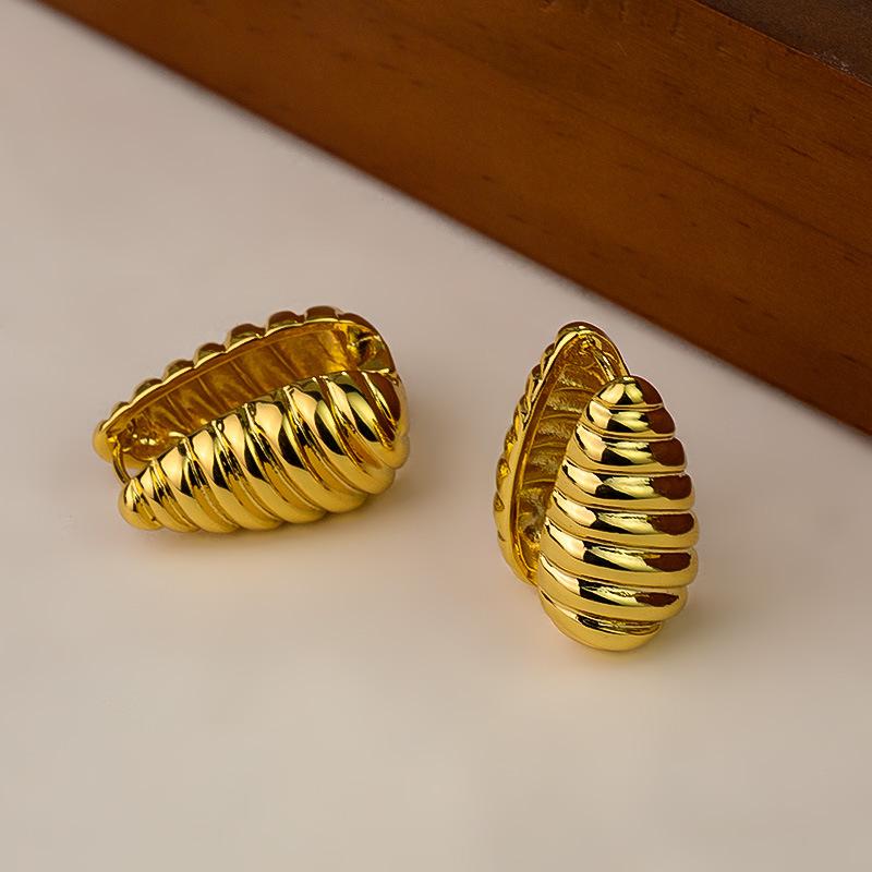 French Vintage Gold Color Textured Earrings for Women Stainless Steel Teardrop Chunky Hoop Earrings Statement Jewelry New Trend