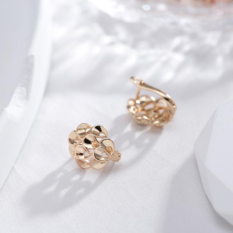 Индивидуальные полые дизайнерские глянцевые серьги для женщин, вечерние модные аксессуары, ювелирные изделия золотого цвета