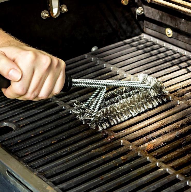 Набор из металлической щетки и сетчатой щетки для чистки гриля-барбекю