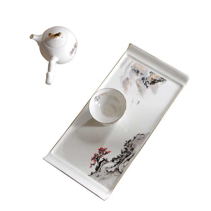 Изысканный чайный сервиз из костяного фарфора