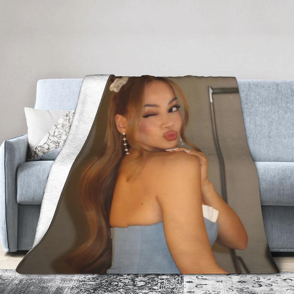 Ayliva Singer Tour 2025 Одеяло Разных размеров Супермягкое Уютное Плед для дивана, софы и кровати