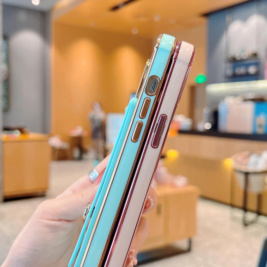 Подходит для чехла на мобильный телефон iphone17pro Яблоко полый сердечко + подставка браслет новый 15 Apple 16promax