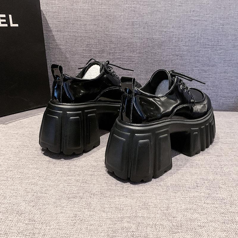 Модные женские туфли-лоферы на платформе, туфли на высоком каблуке 8,5 см на шнуровке, НОВЫЙ тренд 2025, весенние кожаные массивные кроссовки, туфли для ходьбы на открытом воздухе