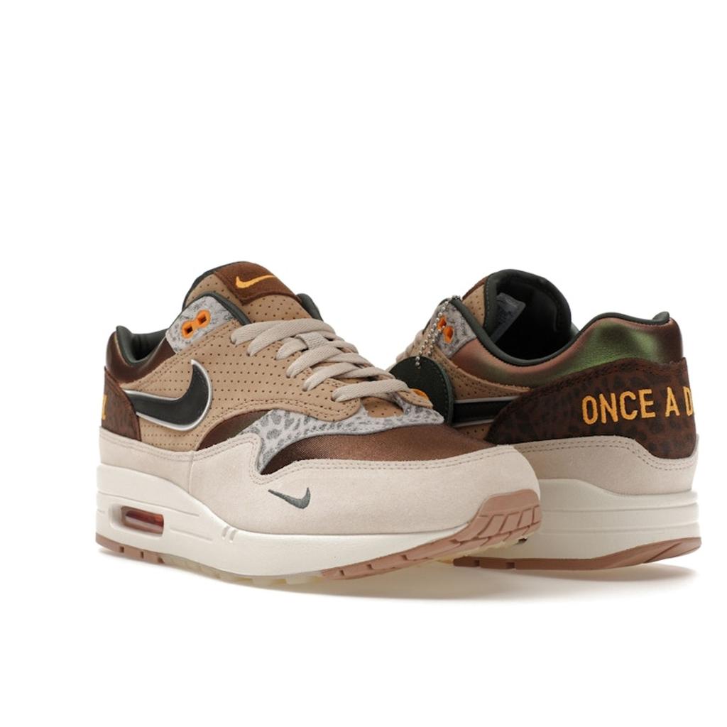 Nike Air Max 1 87 Premium University of Oregon PE Men Sneakers Tan Hemp University-Gold HQ2640-200