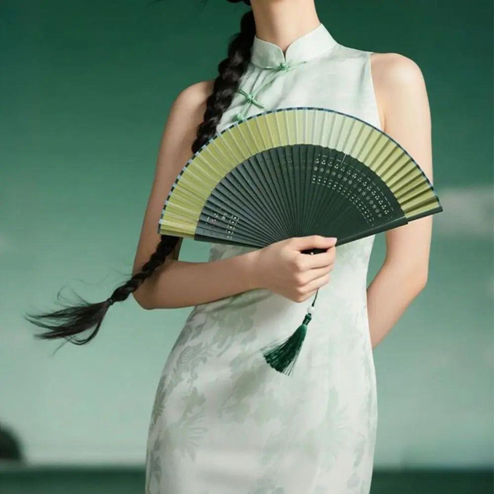 Gradient Color Retro Hand Fan Portable Dance Fan Chinese Style Bamboo Folding Fan Gift Giving