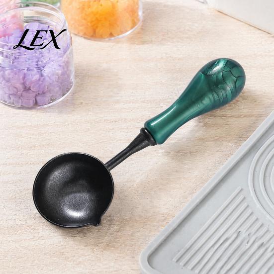 Heat Resistant Wax Spoon Seal with Ergonomic Handle, Non-Stick Sealing Stamp Melting Spoon, Handle Warmer for Envelope & Letter Art Crafts Crafting