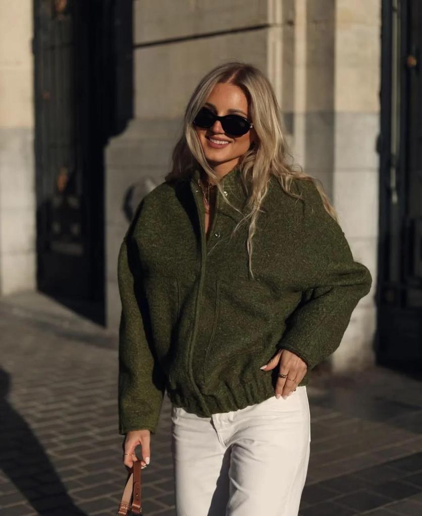 Женское осенне-зимнее однотонное пальто с воротником-стойкой и длинными рукавами, с двумя большими накладными карманами