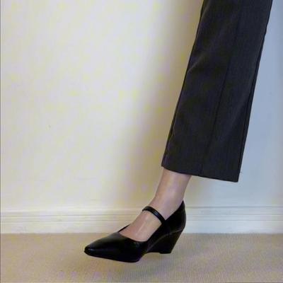 Элегантный острый носок, легкий подъем, скошенный каблук, тонкий ремешок с пряжкой, всесезонные туфли-лодочки, новая рабочая обувь с увеличением роста