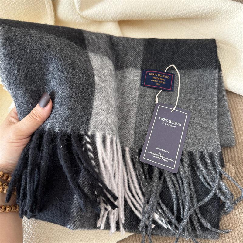 Classic imitation cashmere plaid light luxury scarf Unisex couple style autumn and winter warm scarf