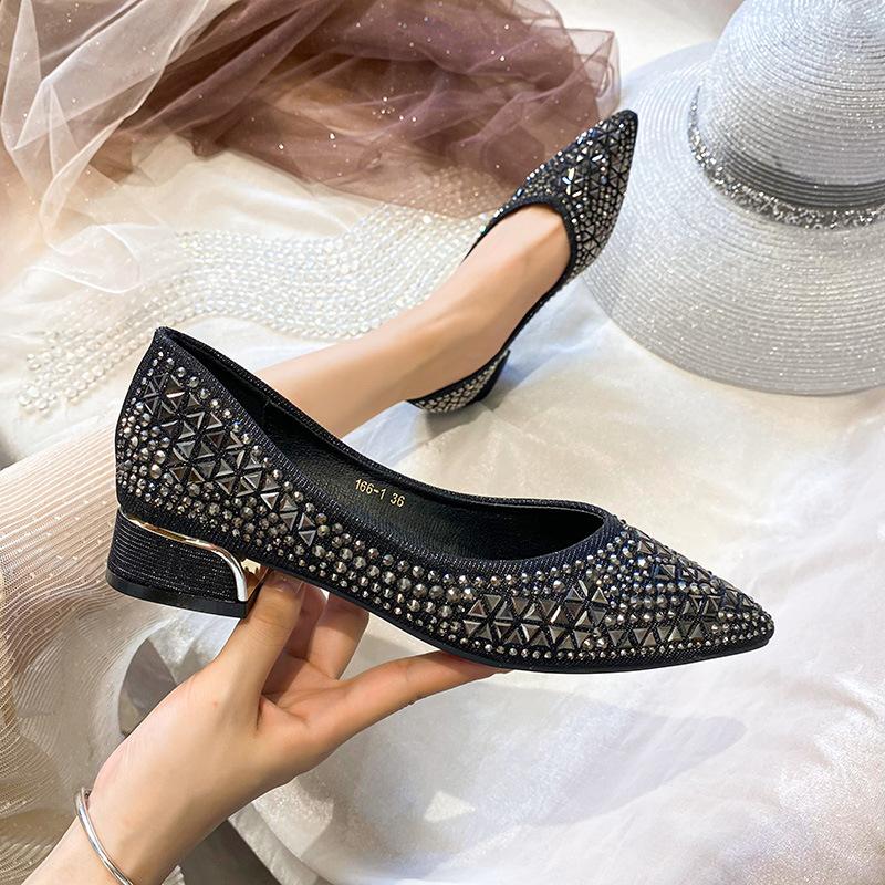 French pointed single shoes women's 2025 new shallow mouth rhinestone flat bottom soft sole four seasons butterfly flower ladyshoes temperame