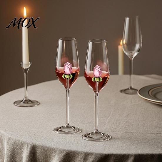 Unique Gift for Women Red Wine Glass with Roses And Green Leaves Decorated, Clear Rose Decorated Goblet Decorative Glass, Elegant Crystal Romantic