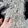 Сетка Белый Цветок Пришитые Вручную Бусины со Стразами Наклейки из Алмазной Ткани DIY Декоративные Аксессуары для Одежды Платье Ципао Инс