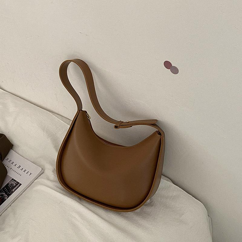 OEM Customized Retro Saddle Bag Women's 2025 New Korean Version Underarm Bag Versatile Shoulder Bag Light Luxury