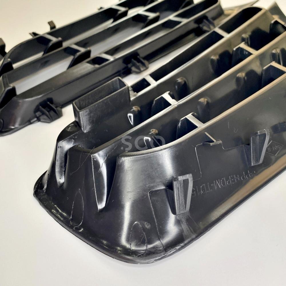 Для Renault Megane 2 передняя решетка черная 2 шт левая правая для Renault Megane MK2 Facelift 7701476893 набор решеток 2006-2007-2008-2009 модель