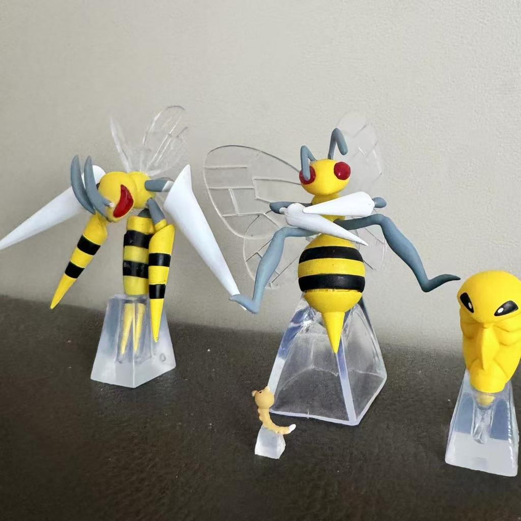 1/20 Scale The World Genuine Articuno Moltres Zapdos Nidoking Milotic Garchomp Torterra Gengar Cute Action Figure Model Toys
