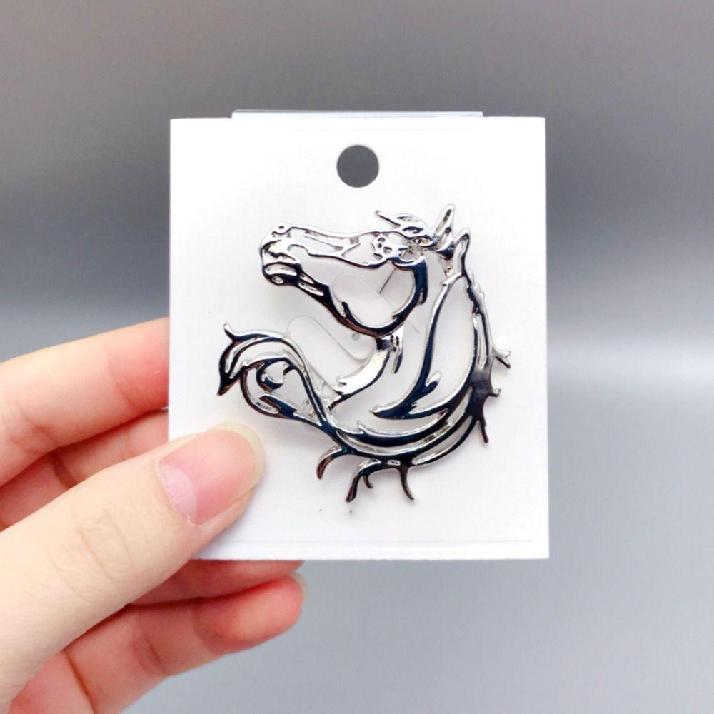 Simple Zodiac Horse Pin Zinc Zinc Alloy New Year Chest Flower Hollow Horse Brooch  Year of The Horse