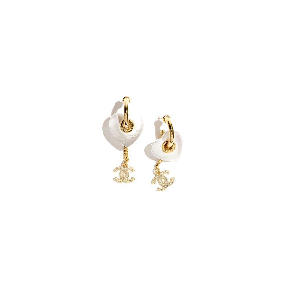 Chanel Heart Double C Pendant Shaped Metal Crystal Resin Rhinestone Earrings Women earrings Gold ABD071-B16156-NW376